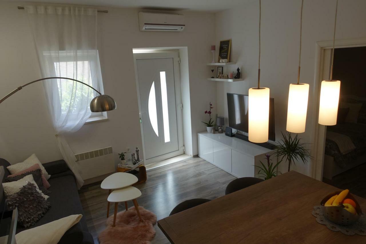 Apartman Maja Bol Exterior foto